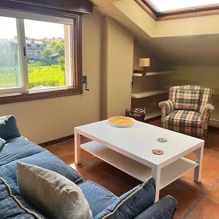 Exclusiva Casa Con Piscina En La Mejor Zona De Nyaraló Vigo
